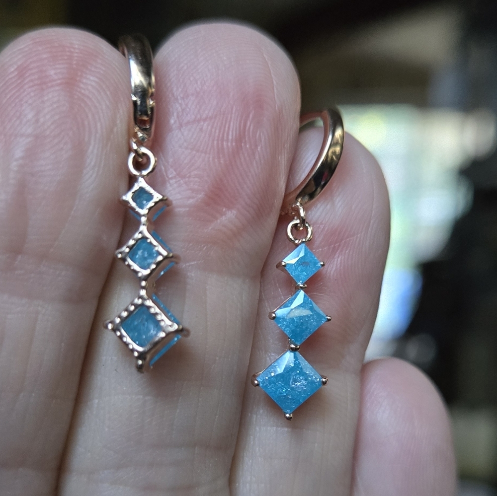 Aquamarine Elegant Blue sterling & gold Earrings - Picture 7 of 8